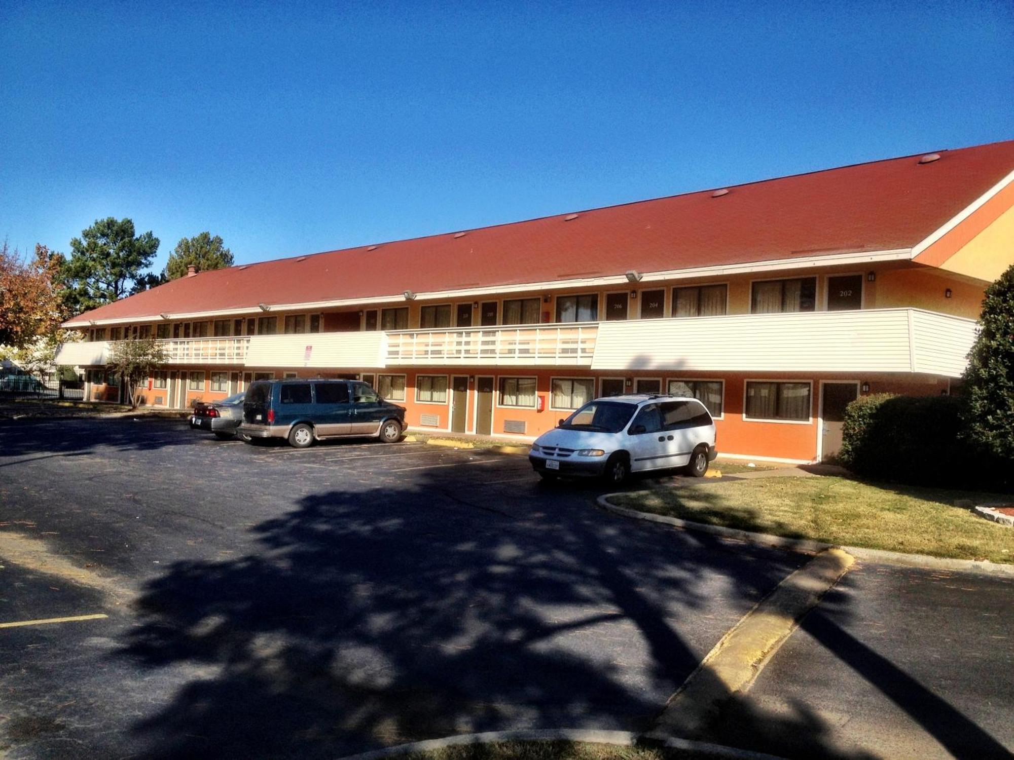 Americas Best Value Inn And Suites Little Rock Eksteriør billede
