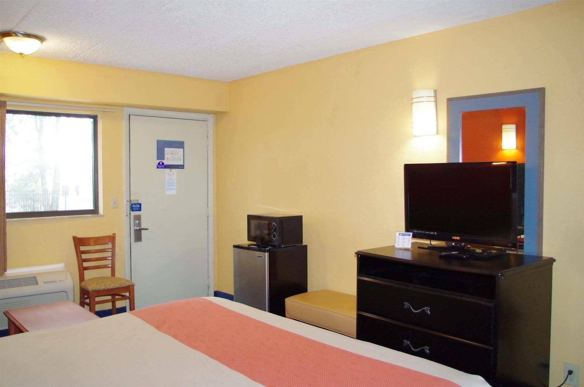 Americas Best Value Inn And Suites Little Rock Eksteriør billede